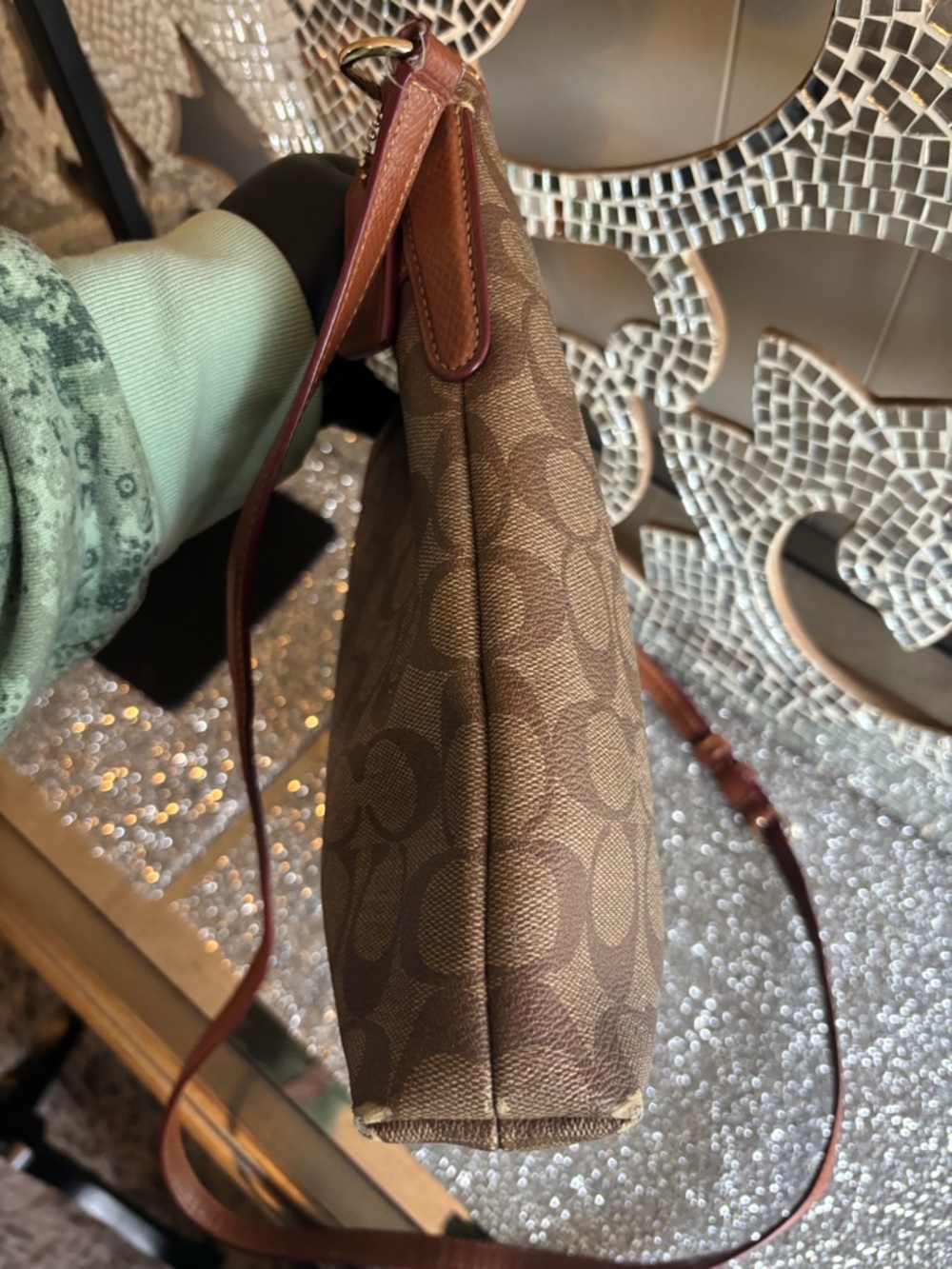 💕Coach Signature Canvas Crossbody Bag in Brown - Picture 5 of 8